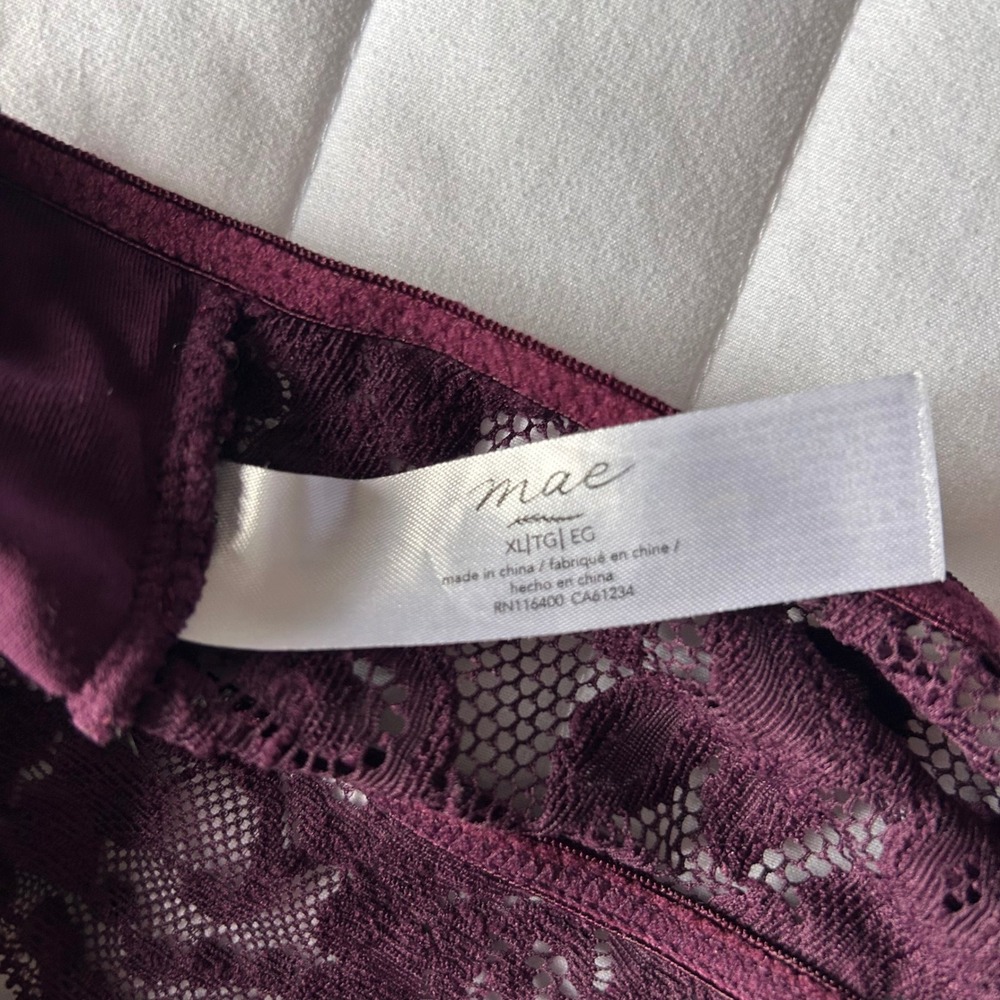 Mae Burgundy Lace High Neck Bralette Crop Top Plus Size XL EG - Picture 3 of 4